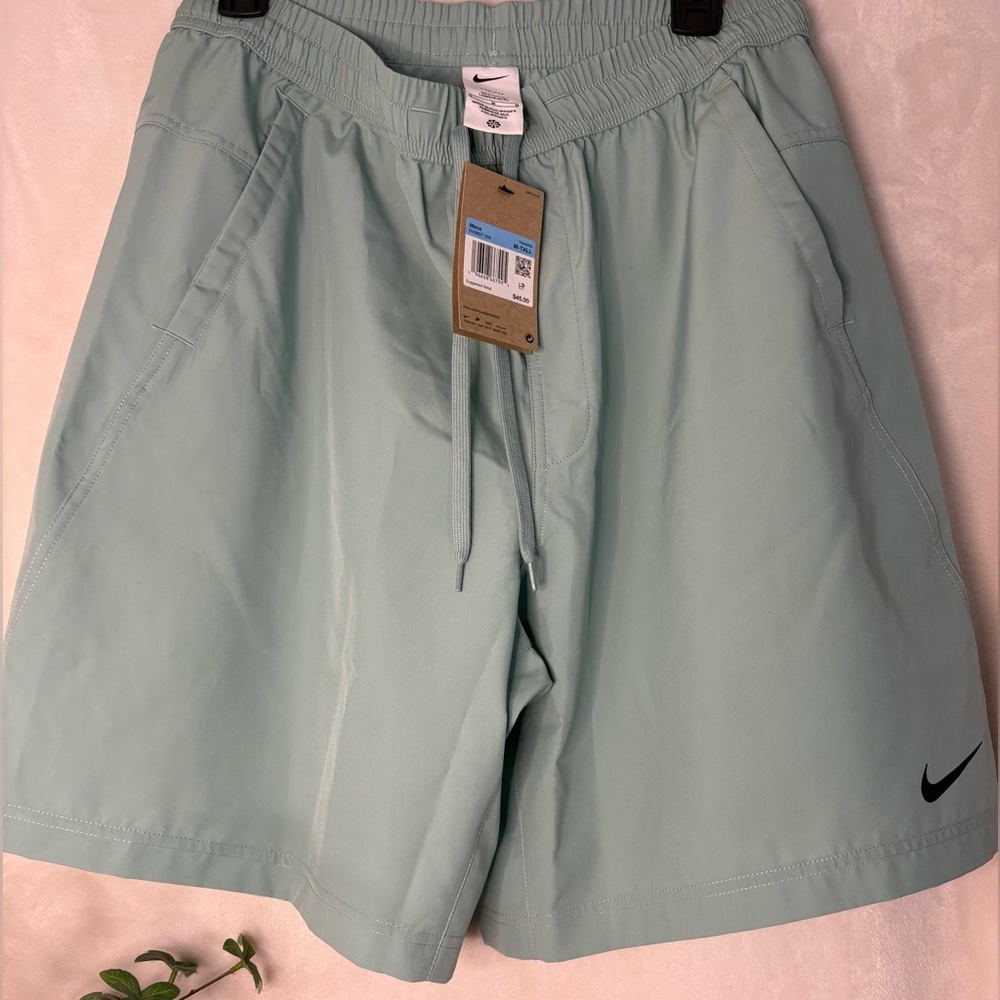 Nike Form Men's Mint Green Dri-Fit Shorts